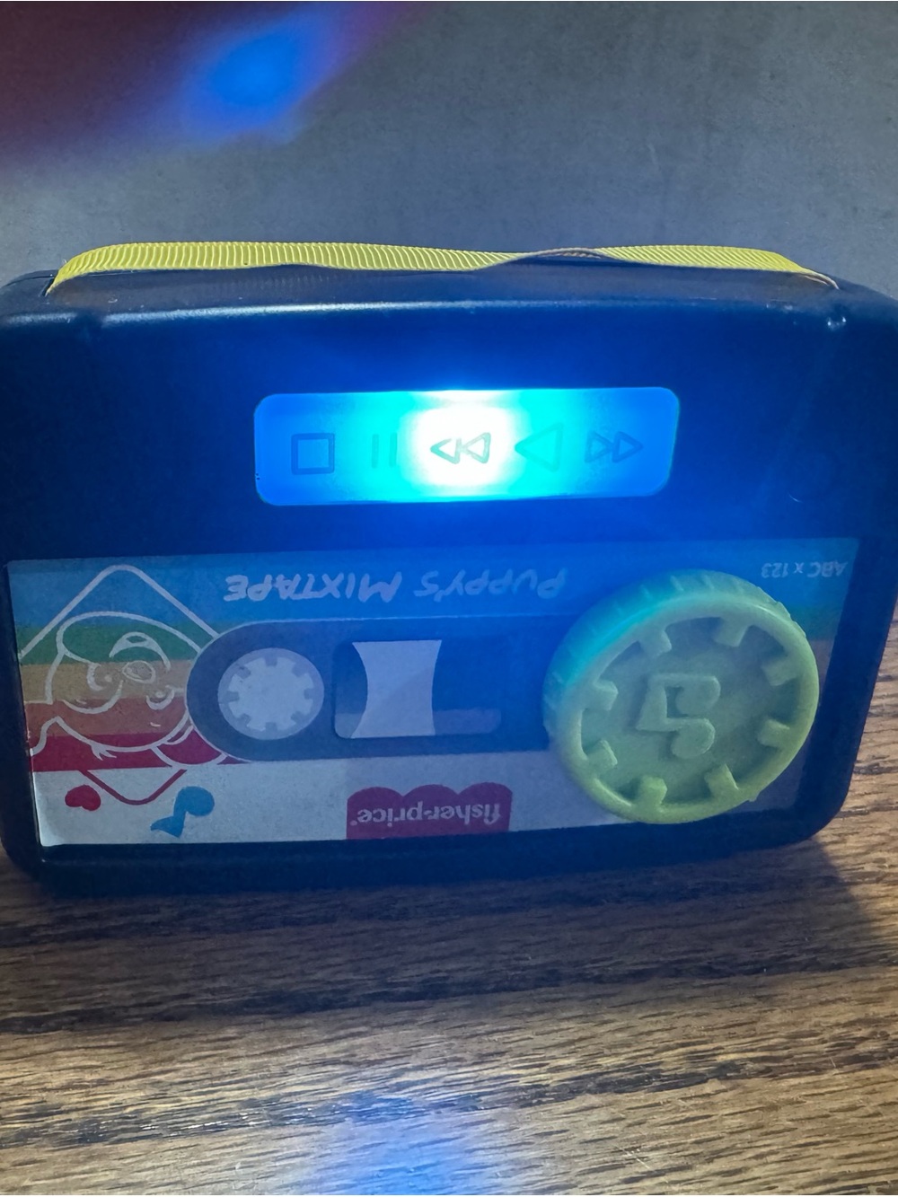 Fisher-Price puppy’s mixtape Kids Music Player with Illuminated Controls